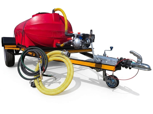 1500 litre red tank on a trailer with a fire figthing pump